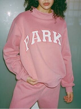 Parke Varsity Mockneck in Bubblegum